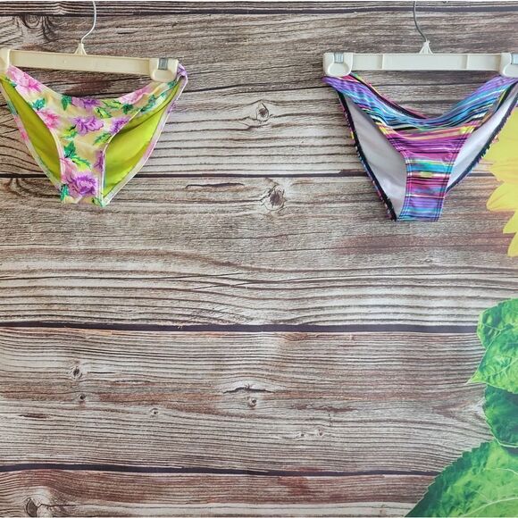 Free Style bikini Bottoms set of ( 2 ) medium NWT - Picture 1 of 8
